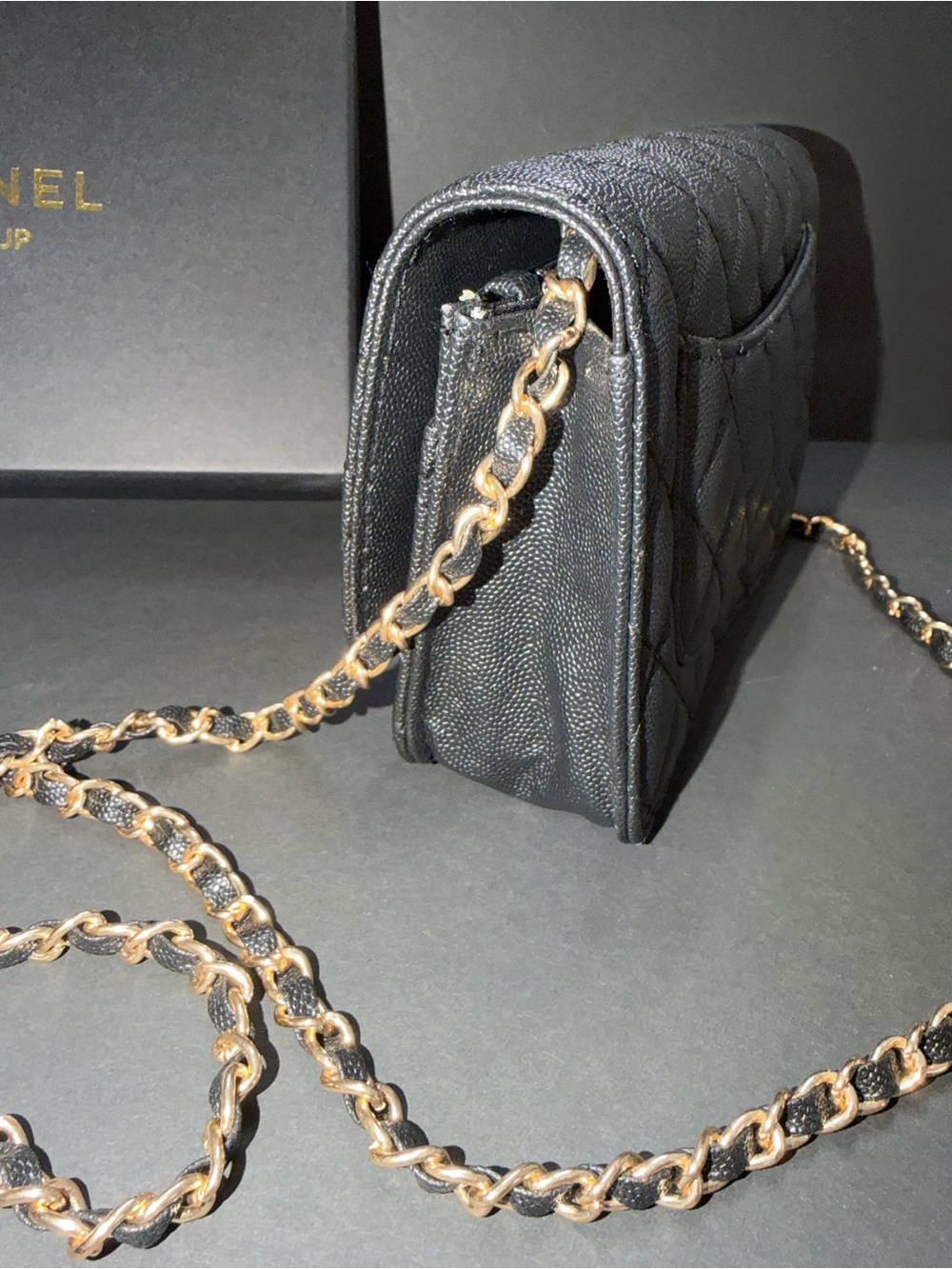 Chanel beaute makeup bag cosmetic chain quilted leather wallet on chain - Picture 6 of 11